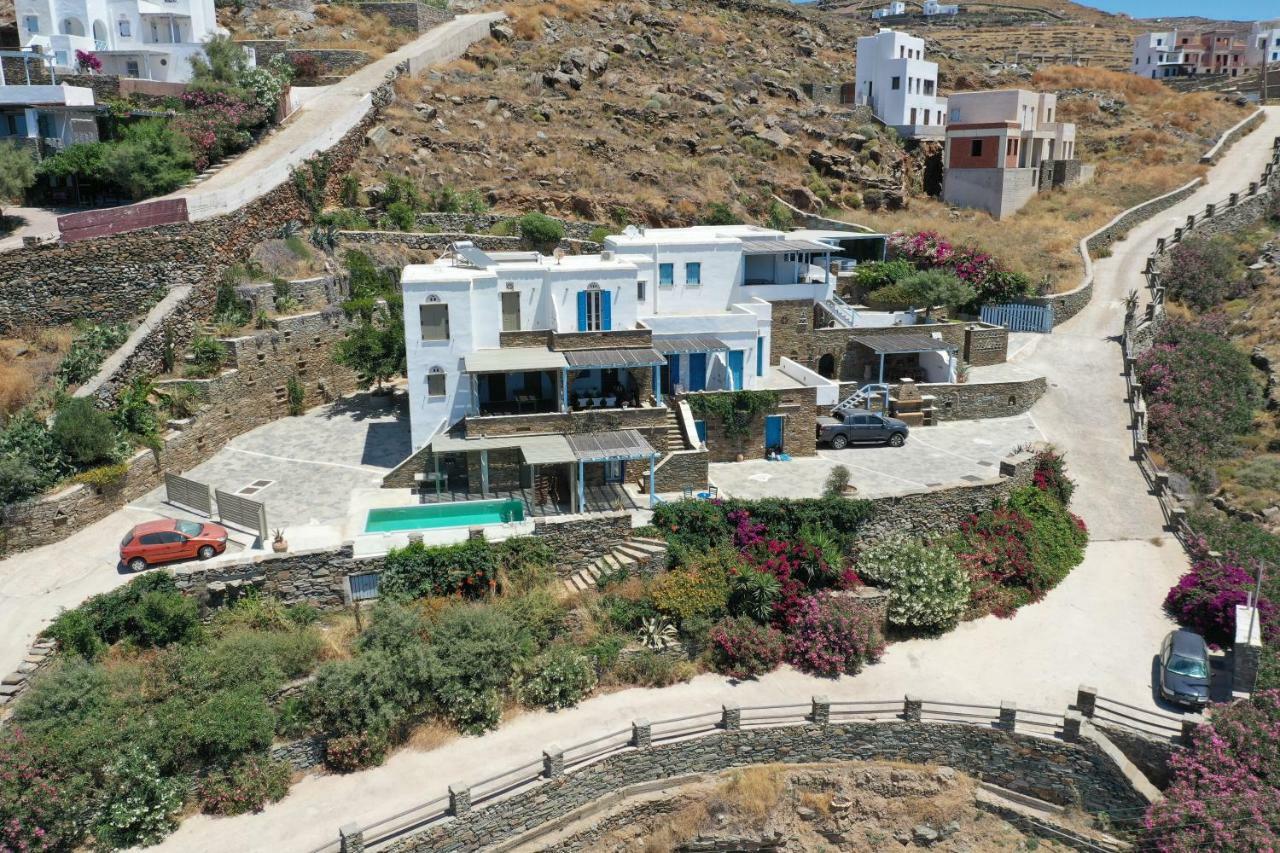 Villa Tinos Traditional Sea Side